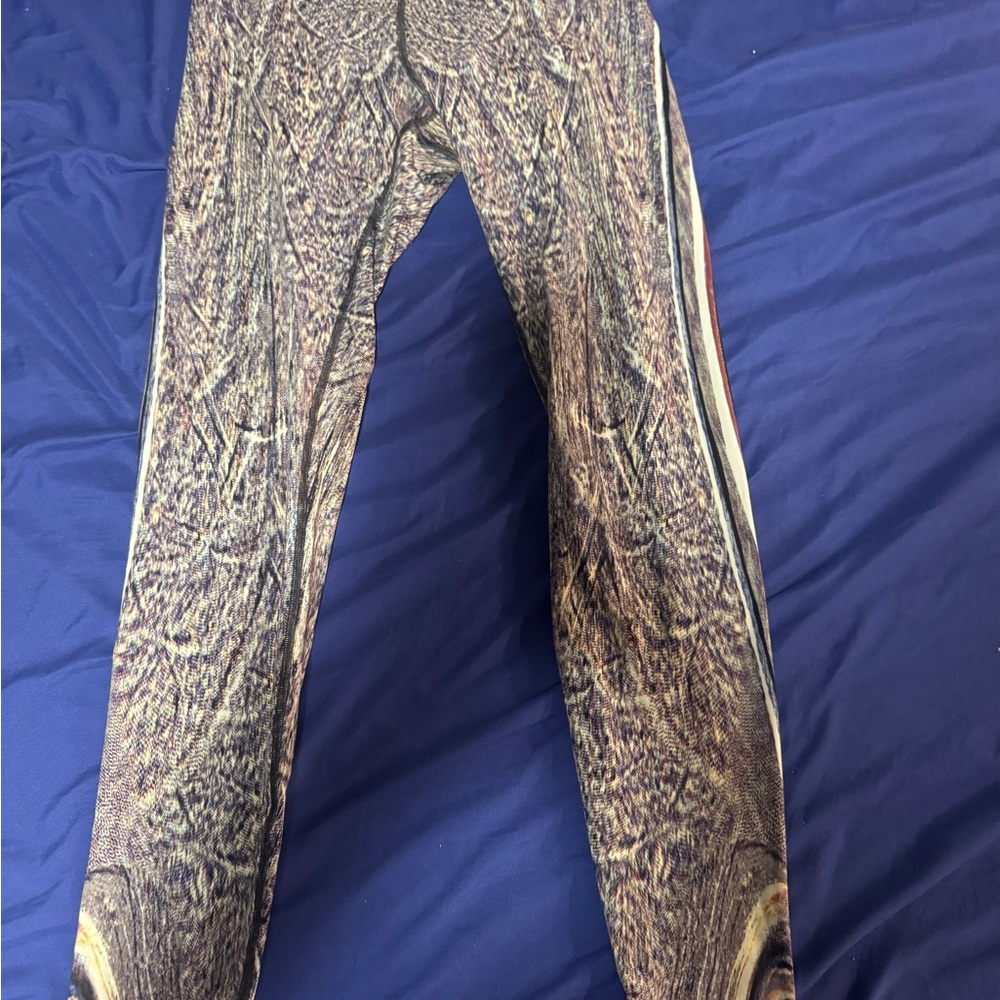 Lululemon leggings!